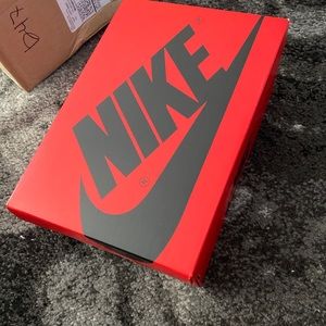 Air Jordan 1 Woman’s Tie Dye Size 7